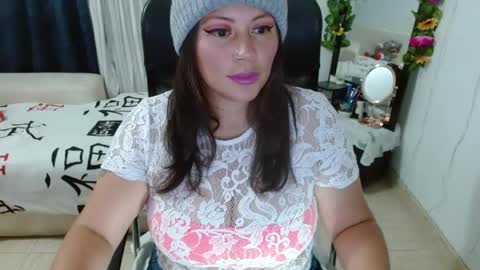 Miss Evoleth online show from 05/03/26, 12:27