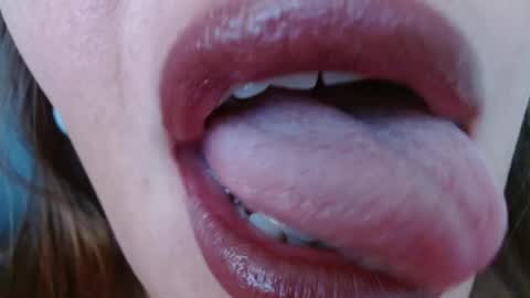 Miss Evoleth online show from 05/19/26, 05:08