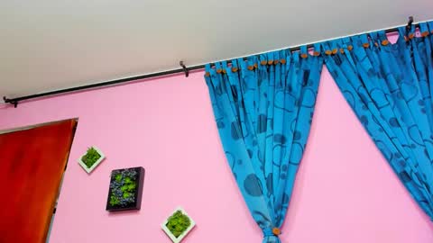 Monica Patricia online show from 01/18/25, 10:17