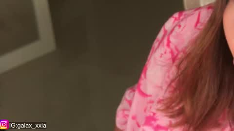 Snapshot of miss_galaxxia chatting on 02/14/25, 01:56 Elisabeth IG galax xxia online show from 02/14/25, 01:56