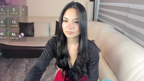 Snapshot of miss_ginebra_1 chatting on 01/21/25, 10:51 insta online show from 01/21/25, 10:51