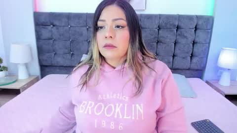 miss_horney online show from 12/01/25, 07:41