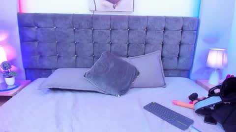 miss_horney online show from 12/20/25, 04:14