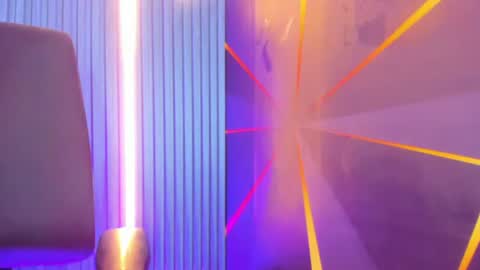 miss_isa19 online show from 06/08/26, 01:55