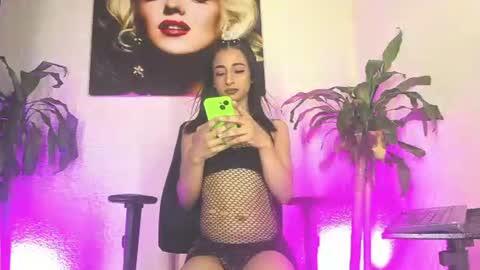 miss_isa19 online show from 06/16/26, 06:54