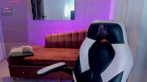 Isabella online show from 02/03/26, 12:54