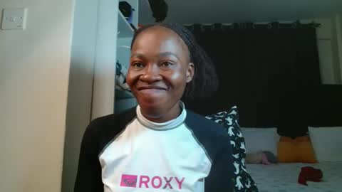 Miss Kiarrafit online show from 03/07/26, 02:58