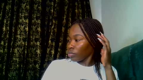 Miss Kiarrafit online show from 06/17/26, 07:15