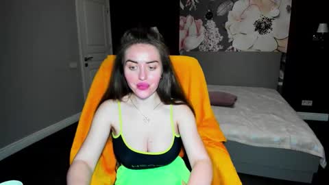 Snapshot of miss_kiten chatting on 11/26/25, 08:21 miss_kiten online show from 11/26/25, 08:21