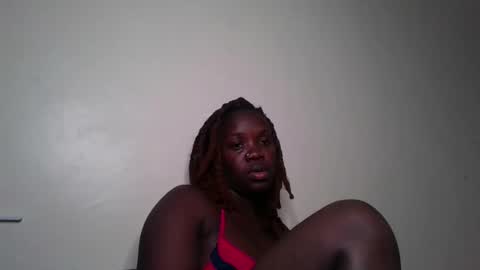 Snapshot of miss_kookie chatting on 03/05/25, 05:29 miss_kookie online show from 03/05/25, 05:29