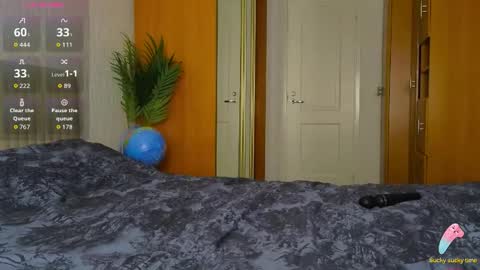 Laura online show from 03/09/26, 01:37