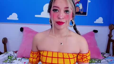 miss_lucyla online show from 01/06/26, 11:03