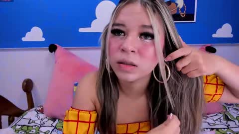 miss_lucyla online show from 05/06/26, 11:04