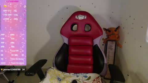 ly independent model online show from 02/04/26, 09:42