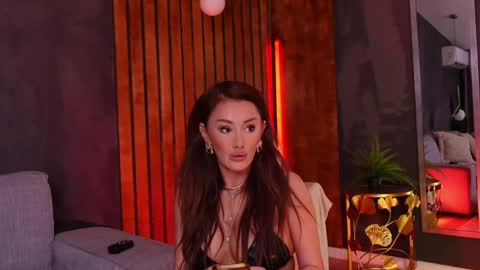 miss_m online show from 05/31/26, 06:20