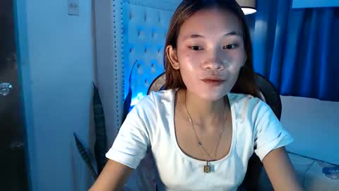 miss_margaret_ online show from 04/24/26, 07:44