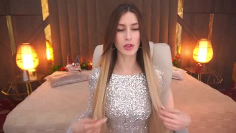   online show from 01/08/25, 07:13