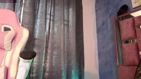 miss_merly online show from 05/25/26, 12:22