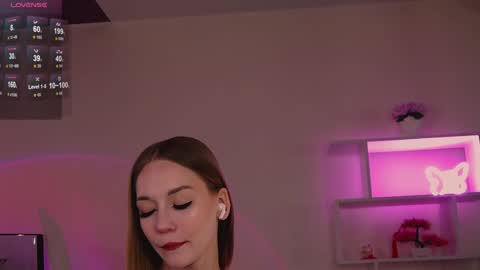 Nicole online show from 01/09/25, 05:02