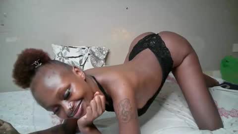 miss_pretty01 online show from 04/14/26, 08:48