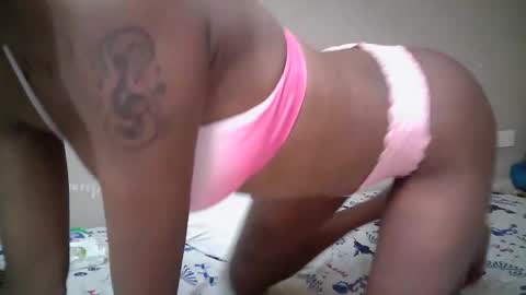 Snapshot of miss_pretty01 chatting on 05/23/26, 06:51 miss_pretty01 online show from 05/23/26, 06:51