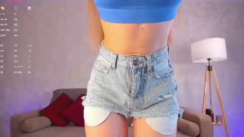 Snapshot of miss_spider chatting on 06/22/26, 12:24 Spider girl Help me reach 10 likes online show from 06/22/26, 12:24