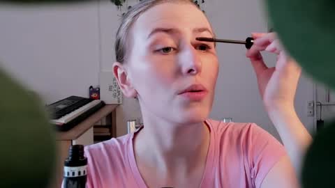 Anneli online show from 04/07/26, 09:10