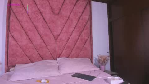 miss_sunnyy online show from 04/14/26, 08:15