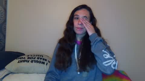 Bella online show from 09/22/25, 02:30