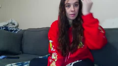 Bella online show from 12/19/25, 02:46