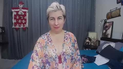 Snapshot of miss_tasha_kom chatting on 12/16/24, 12:06 miss_tasha_kom online show from 12/16/24, 12:06