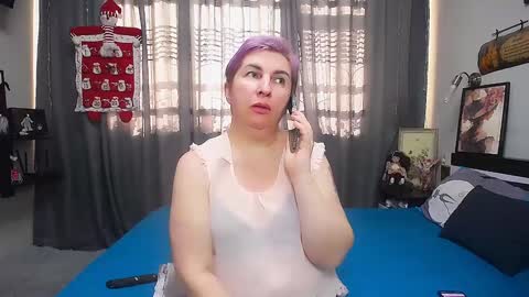 Snapshot of miss_tasha_kom chatting on 12/18/24, 11:13 miss_tasha_kom online show from 12/18/24, 11:13