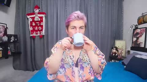 Snapshot of miss_tasha_kom chatting on 12/19/24, 10:13 miss_tasha_kom online show from 12/19/24, 10:13