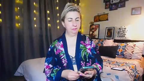 Snapshot of miss_tasha_kom chatting on 01/31/25, 07:50 miss_tasha_kom online show from 01/31/25, 07:50