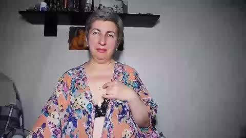 Snapshot of miss_tasha_kom chatting on 09/24/25, 01:47 miss_tasha_kom online show from 09/24/25, 01:47