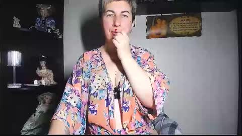 Snapshot of miss_tasha_kom chatting on 11/07/25, 09:53 miss_tasha_kom online show from 11/07/25, 09:53