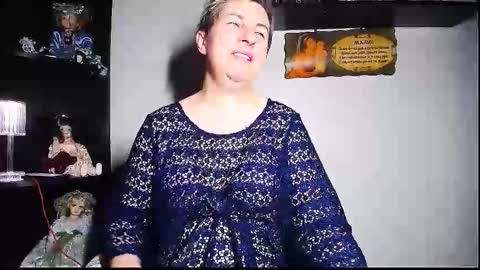 Snapshot of miss_tasha_kom chatting on 11/30/25, 04:22 miss_tasha_kom online show from 11/30/25, 04:22