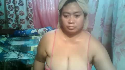 miss v0lcan0 online show from 02/08/25, 10:39