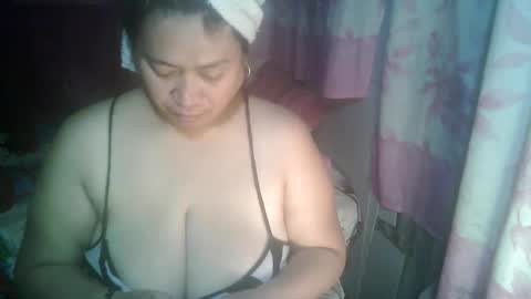 miss v0lcan0 online show from 10/29/25, 11:01