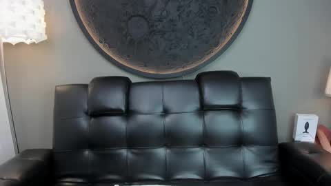 Snapshot of miss_vaiolette chatting on 02/27/25, 11:10 Vaiolette online show from 02/27/25, 11:10