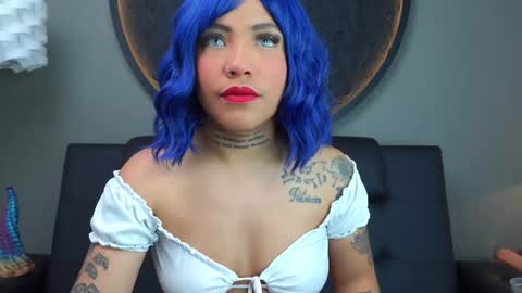 Snapshot of miss_vaiolette chatting on 09/10/25, 11:10 Vaiolette online show from 09/10/25, 11:10