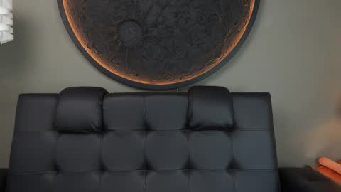 Snapshot of miss_vaiolette chatting on 11/11/25, 11:10 Vaiolette online show from 11/11/25, 11:10