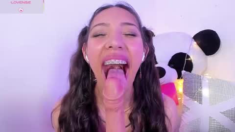 Miss Veronica online show from 03/04/25, 03:48