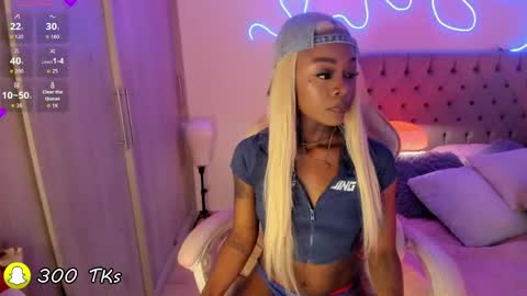 Tay Tay Independent Model   online show from 05/22/26, 05:58