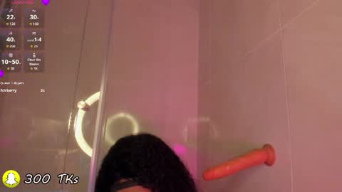 Tay Tay Independent Model   online show from 06/18/26, 09:14