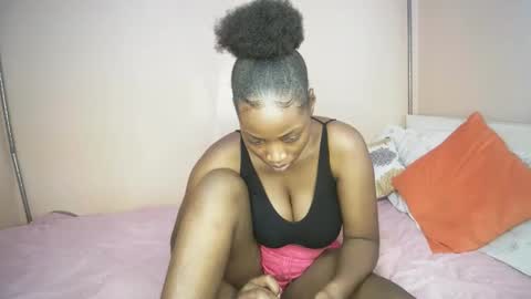 miss_worldfire online show from 05/12/26, 10:56