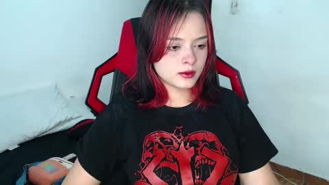 Snapshot of missakamee_420 chatting on 01/07/25, 09:03 violeta online show from 01/07/25, 09:03