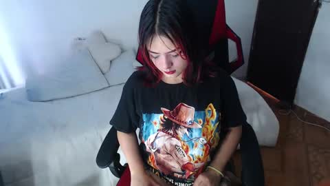 Snapshot of missakamee_420 chatting on 01/20/25, 01:42 violeta online show from 01/20/25, 01:42