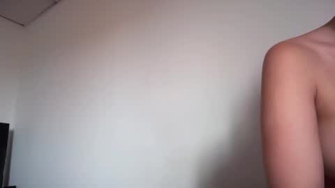 Ameliahs online show from 09/26/25, 01:04