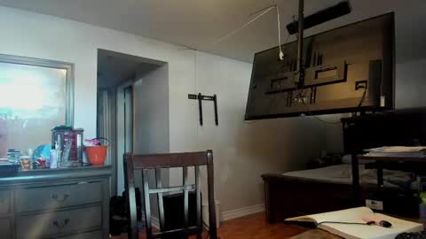 missandsircum online show from 03/04/25, 02:21